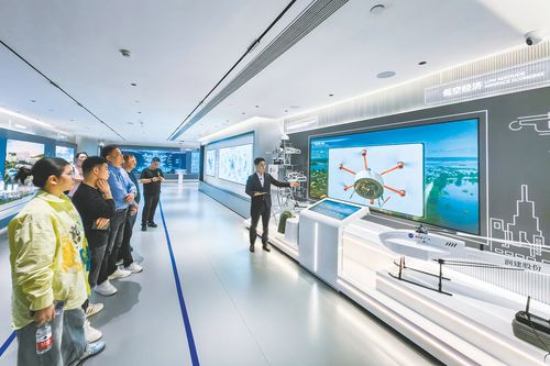 人工智能赋能生产一线 智慧之光点亮实体经济